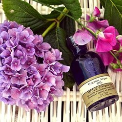 Soulauras - Complimentary use of  Neal's Yard Organics in all sessions