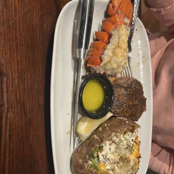 LongHorn Steakhouse - Filet and 6oz. Flo's Filet with 4oz. Lobster Tail - Steakhouses Near Me - Canton, Georgia LongHorn Steakhouse - Filet and 6oz. Flo's Filet with 4oz. Lobster Tail - Steakhouses Near Me - Canton, Georgia