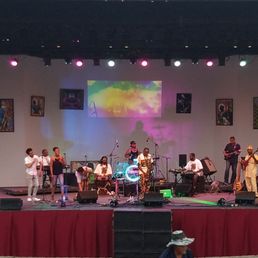 Plunky and Oneness @ The Dell Main Stage killing it!
