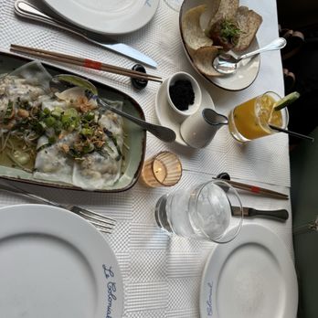 Le Colonial - Ca Song - Spicy Yellowfin Tuna Tartare Banh Cuon - Rice Noodle Ravioli - Vietnamese Near Me - Chicago, Illinois