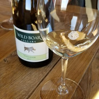 Stone Tower Winery - Wineries Near Me - Leesburg, Virginia Stone Tower Winery - Wineries Near Me - Leesburg, Virginia