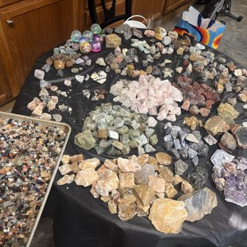 Pigeon Forge Gem Mine - This is everything that we got from the mining company spread out and organized - Jewelry Near Me - Pigeon Forge, Tennessee Pigeon Forge Gem Mine - This is everything that we got from the mining company spread out and organized - Jewelry Near Me - Pigeon Forge, Tennessee