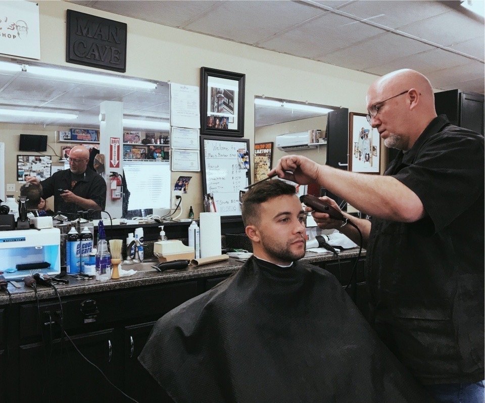 Mac's Barber Shop Logo