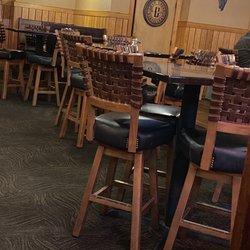 The Montana Club Restaurant - Customers being turned away from these tables in the bar as they are "reserved"