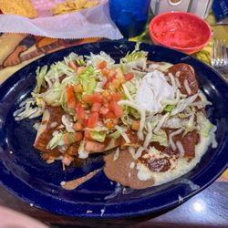 Lalos Restaurante Mexicano - Enchiladas Supremas