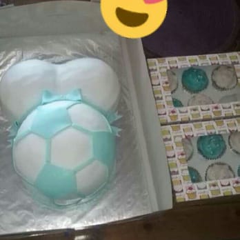 Kessa's Creations - Babyshower soccerball cake and cupcakes. - Cupcakes Near Me