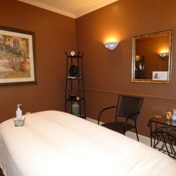 Cornerstone Health & Fitness - Cornerstone Health & Fitness Massage Amenity room in Doylestown Furlong