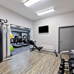 Hampton Inn & Suites Nacogdoches - Health club fitness center gym