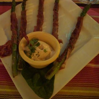 Topolo - Prosciutto wrapped asparagus and dip - Mexican Near Me - Mazatlán, SIN Topolo - Prosciutto wrapped asparagus and dip - Mexican Near Me - Mazatlán, SIN