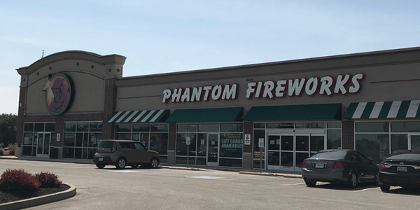 PHANTOM FIREWORKS OF CASTLETON - Updated July 2025 - 16 Photos & 12 ...
