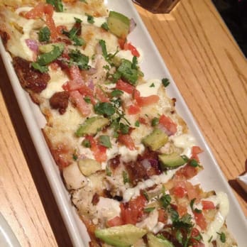 Chili's - California chicken flatbread - American Near Me - Clark, New Jersey Chili's - California chicken flatbread - American Near Me - Clark, New Jersey