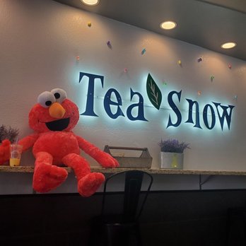 Tea Snow - Chillin with Elmo at Tea Snow! - Coffee & Tea Near Me - Mesa, Arizona