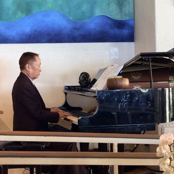 Orchids - Live piano player... - Breakfast & Brunch Near Me - Honolulu, Hawaii