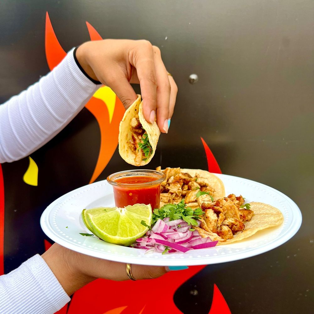Downtown Shawarma Logo