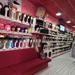 Janets Closet - Hundreds of wigs