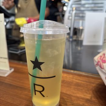 Starbucks Reserve Roastery - Coffee Roasteries Near Me - New York, New York