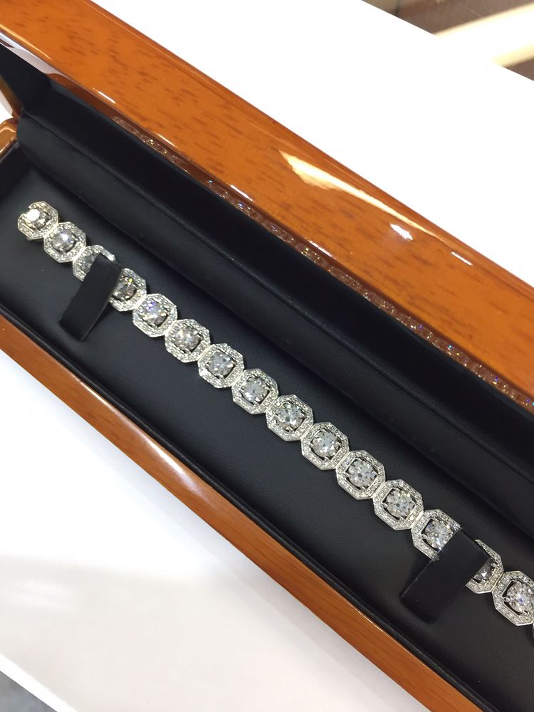 LENO FINE JEWELLERY Updated September 2024 1415 1 Street SE