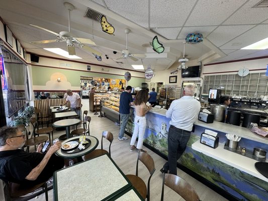 Croissan'Time French Bakery by null