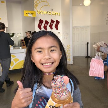 Somisomi - Thumbs up for this place! - Ice Cream & Frozen Yogurt Near Me - Irvine, California Somisomi - Thumbs up for this place! - Ice Cream & Frozen Yogurt Near Me - Irvine, California