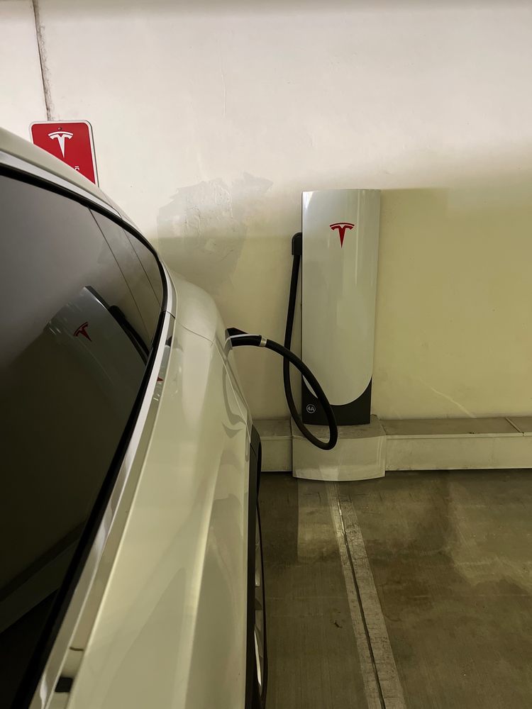 TESLA SUPERCHARGER Updated September 2024 1650 Beale St, Saint