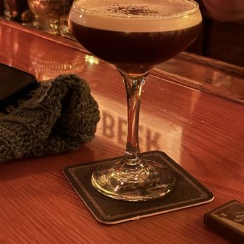 EZ Inn - Espresso martini - Bars Near Me - Chicago, Illinois
