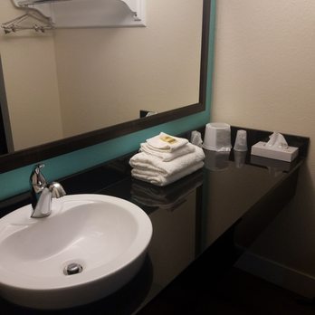 Vagabond Inn - Buttonwillow North I-5 - Hotels Near Me - Buttonwillow, California Vagabond Inn - Buttonwillow North I-5 - Hotels Near Me - Buttonwillow, California