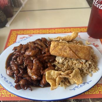 Hong Kong Restaurant - Bourbon Chicken, egg roll, fried rice - Chinese Near Me - Houma, Louisiana Hong Kong Restaurant - Bourbon Chicken, egg roll, fried rice - Chinese Near Me - Houma, Louisiana