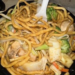 Red Dragon Chinese Food - Veggie Lo Mien. I can't get enough of this.