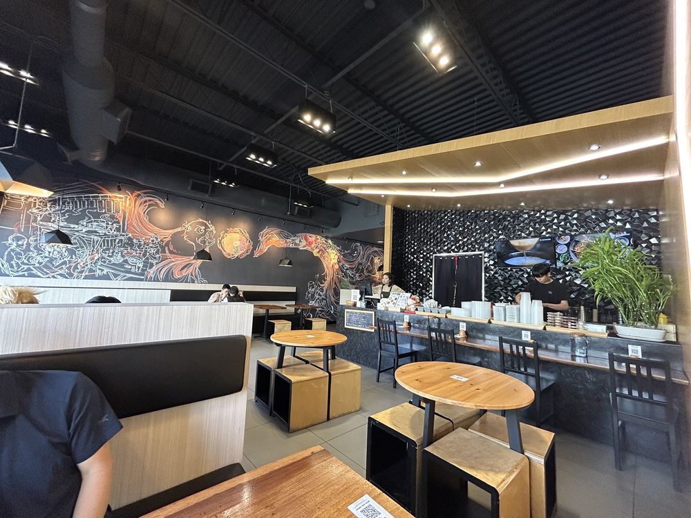 The Arch Noodle House - Photo 2