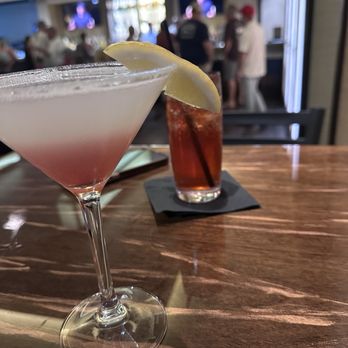Lone Wolf Restaurant & Lounge - We ordered a Raspberry Lemon Drop and a cranberry juice with a Grey Goose shot. The Raspberry Lemon Drop is really good and only $12! - New American Near Me - Jackson, California