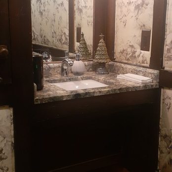 Dirty Dog Jazz Cafe - The loo. Clean, stocked. - Tapas Bars Near Me - Grosse Pointe Farms, Michigan