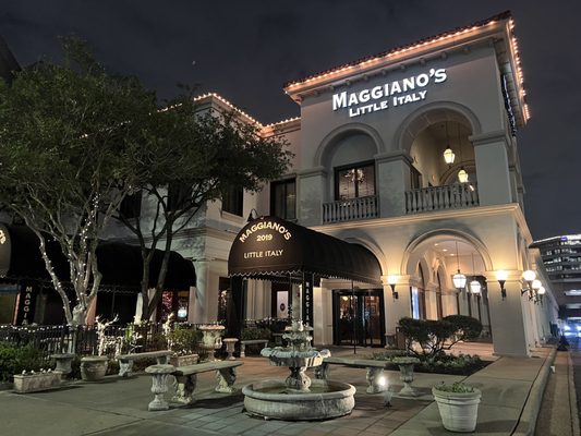 Maggiano's Little Italy by null