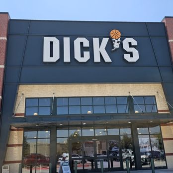 DICK'S Sporting Goods - Sports Wear Near Me - Cedar Park, Texas