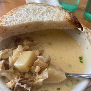 Squealing Pig - Smoke fish chowder - American Near Me - Provincetown, Massachusetts Squealing Pig - Smoke fish chowder - American Near Me - Provincetown, Massachusetts