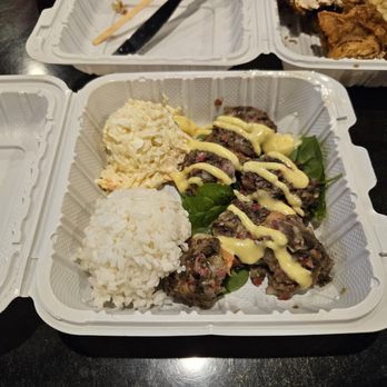 Daddy O’s - stuffed shrimp plate - New American Near Me - Lihue, Hawaii