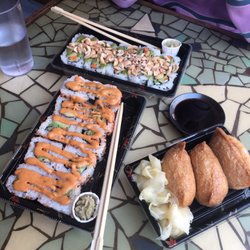 It’s Time - Cashew Roll (basil tahini sauce, vegan) Spicy Veggie Roll (mango tahini sauce, vegan) Iniri (sweet tofu stuffed with white rice, vegan)