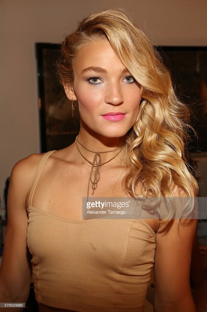 DIVINE IMAGE COSMETICS MAKEUP 51 Photos 920 International Pkwy, Lake Mary, Florida