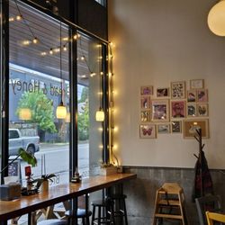 Bread & Honey Cafe