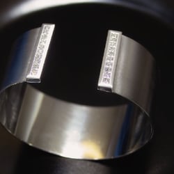 Platinarmspange mit Diamantprincesscut