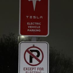 Tesla Supercharger