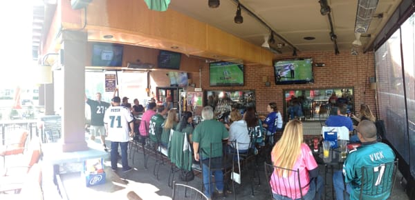 Applebee's Grill + Bar by null