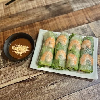 Pho Mama - A1. Spring Rolls ($8.50) - Vietnamese Near Me - Fremont, California
