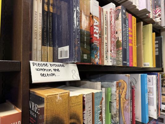 Barnes & Noble by null