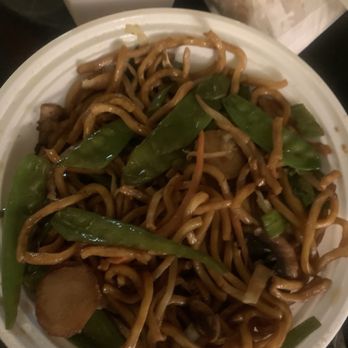 Hunan Wok - Vegetable Lo Mein - Chinese Near Me - Washington, New Jersey Hunan Wok - Vegetable Lo Mein - Chinese Near Me - Washington, New Jersey