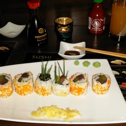 Mr. Vi - I couldn't leave without having some spicy tuna! !! Delicioso! !!