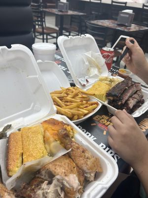 Off Tha Bone BBQ by null