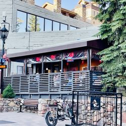 Montaneros in Vail - Outside Sushi joint