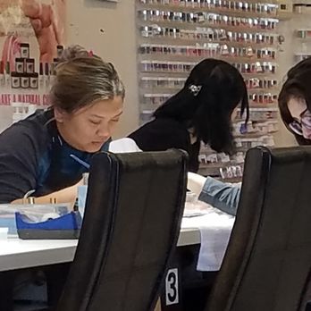 New Moon Nails - Super rude disrespectful girl doing nails - Waxing Near Me - Mesa, Arizona New Moon Nails - Super rude disrespectful girl doing nails - Waxing Near Me - Mesa, Arizona