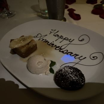 Eddie V's Prime Seafood - Fres anniversary dessert - Seafood Near Me - Troy, Michigan Eddie V's Prime Seafood - Fres anniversary dessert - Seafood Near Me - Troy, Michigan