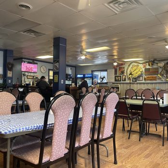1. Station 2 Restaurant & Motel